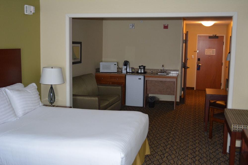 Holiday Inn Express Hotel & Suites Lancaster Extérieur photo