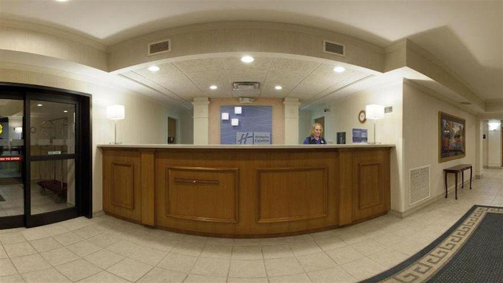 Holiday Inn Express Hotel & Suites Lancaster Extérieur photo