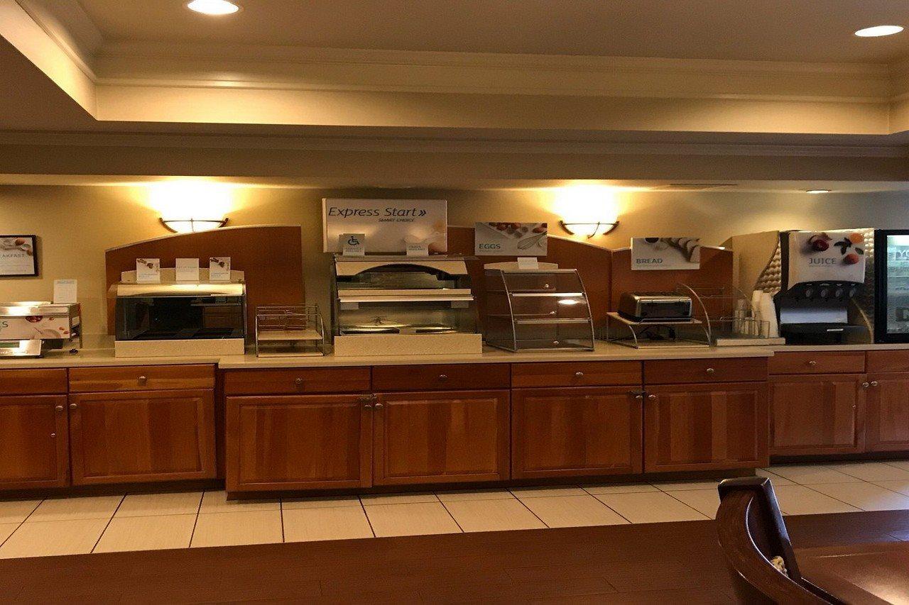 Holiday Inn Express Hotel & Suites Lancaster Extérieur photo