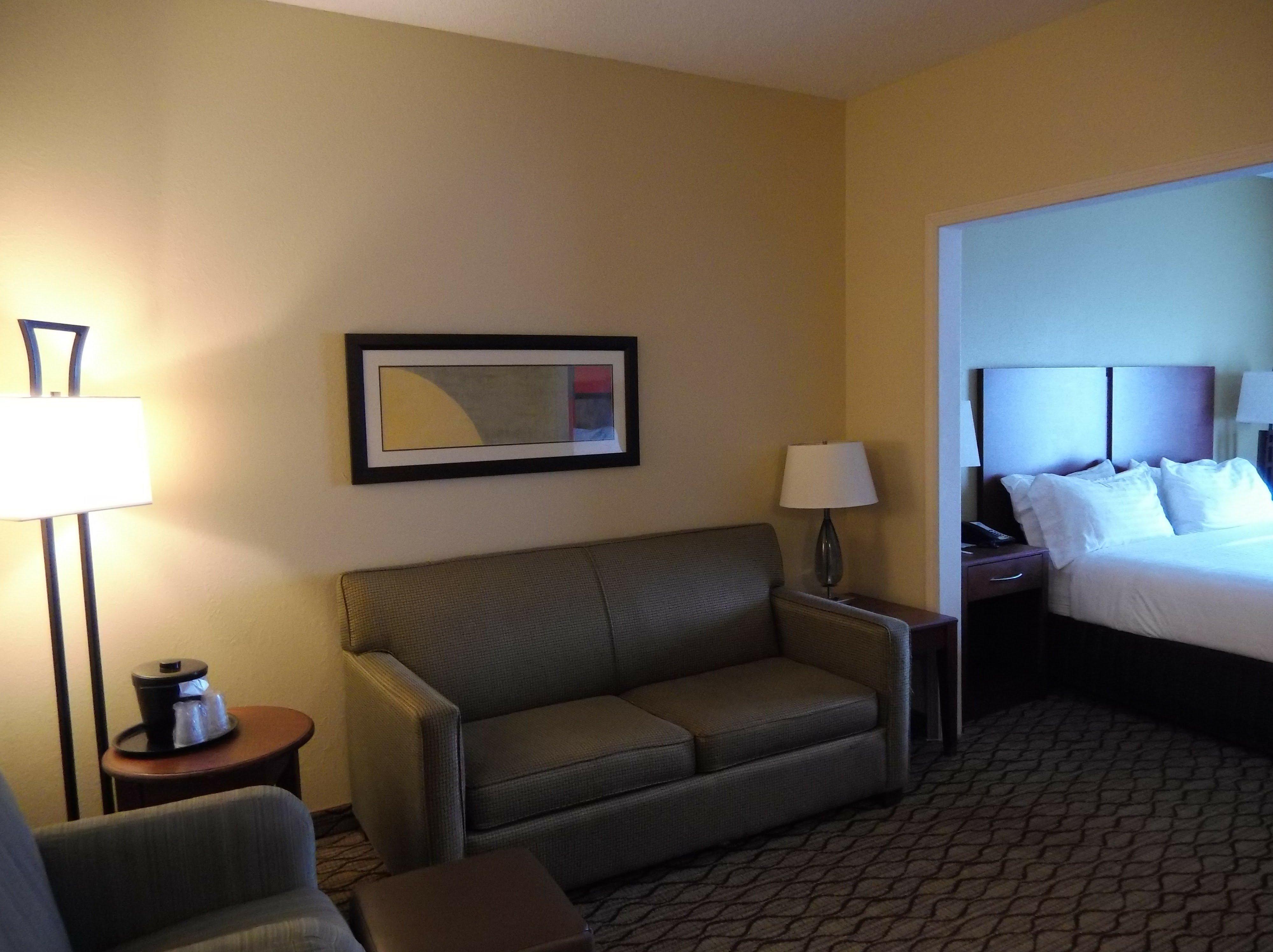 Holiday Inn Express Hotel & Suites Lancaster Extérieur photo