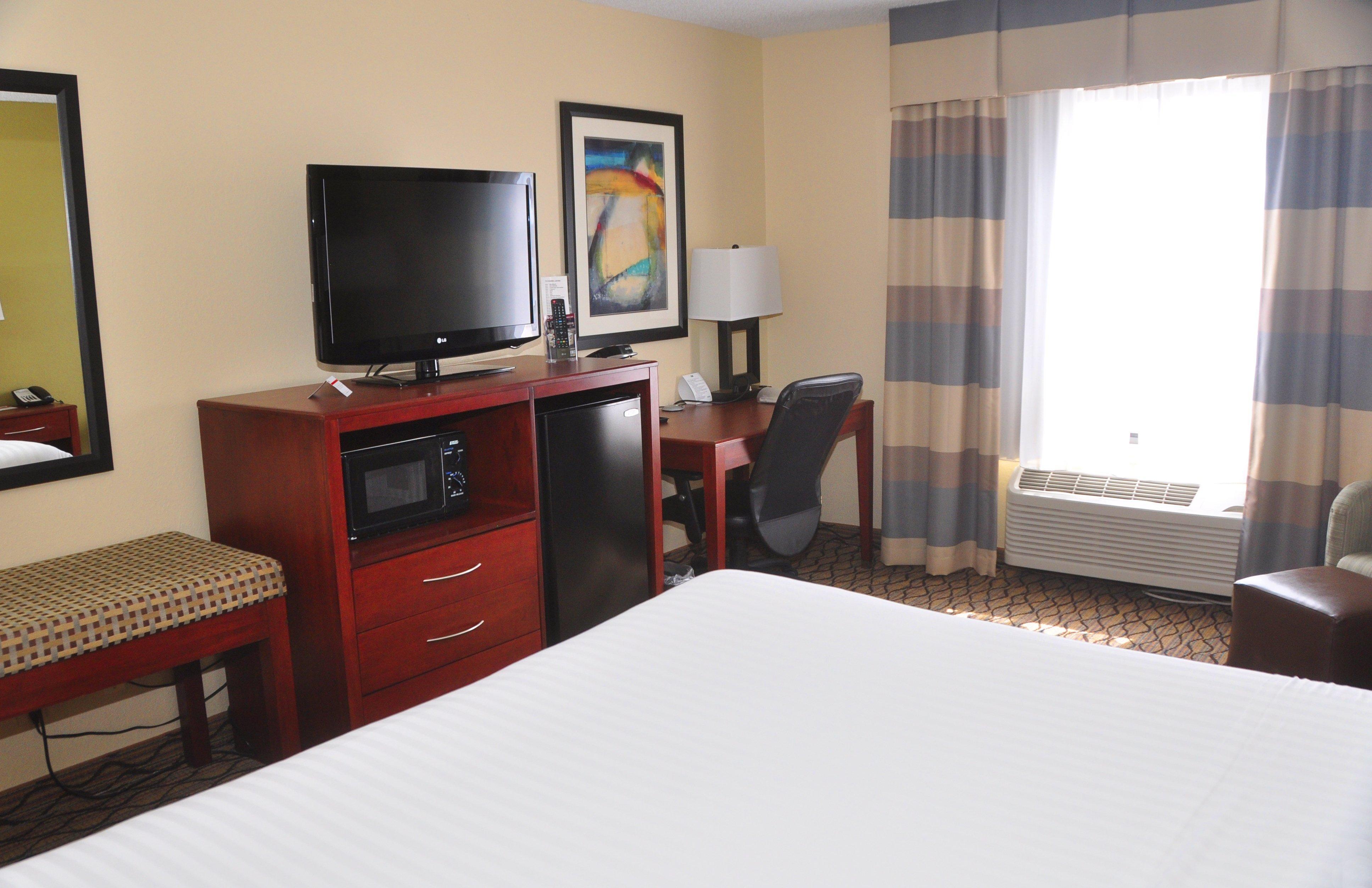 Holiday Inn Express Hotel & Suites Lancaster Extérieur photo