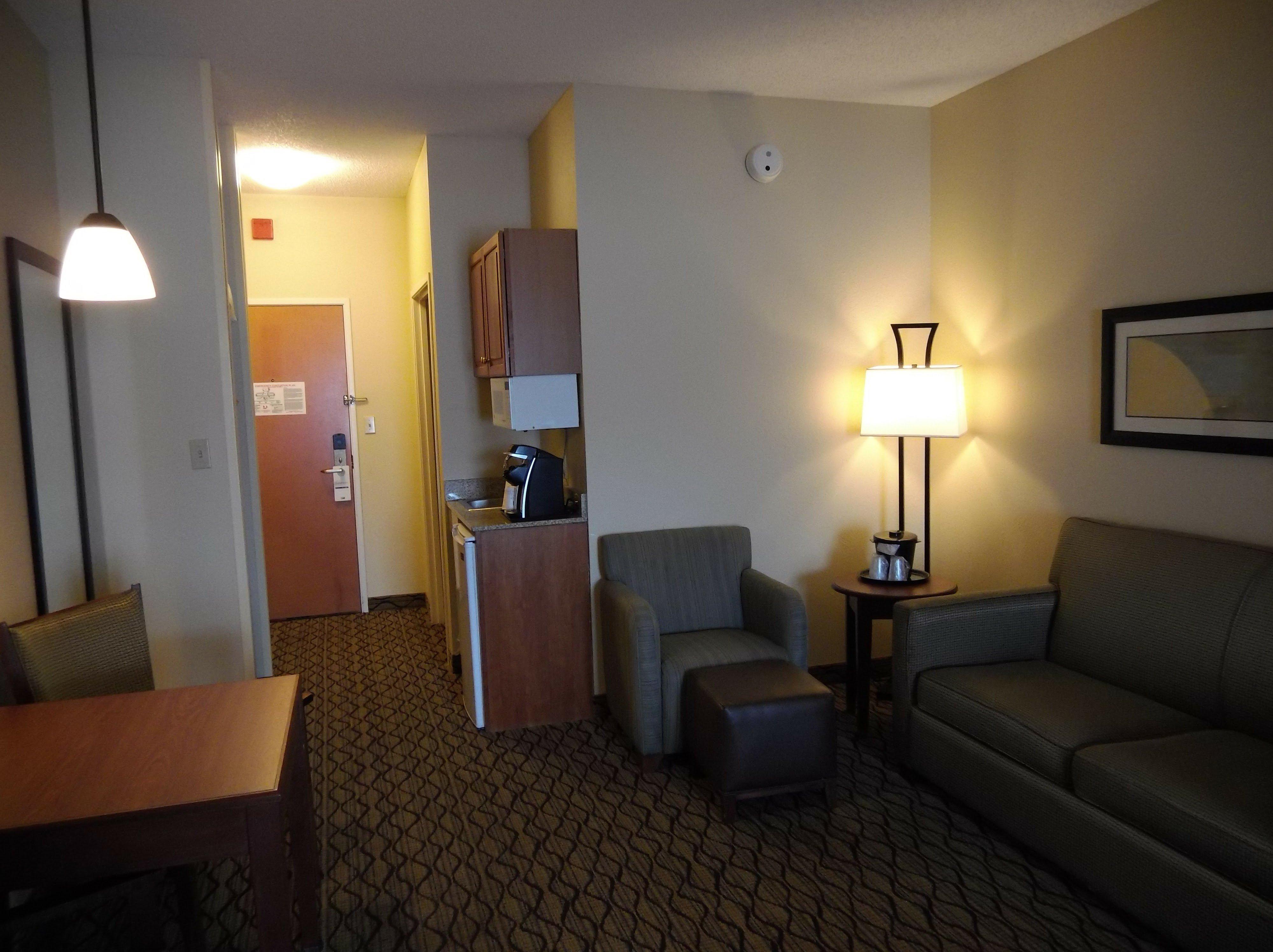 Holiday Inn Express Hotel & Suites Lancaster Extérieur photo