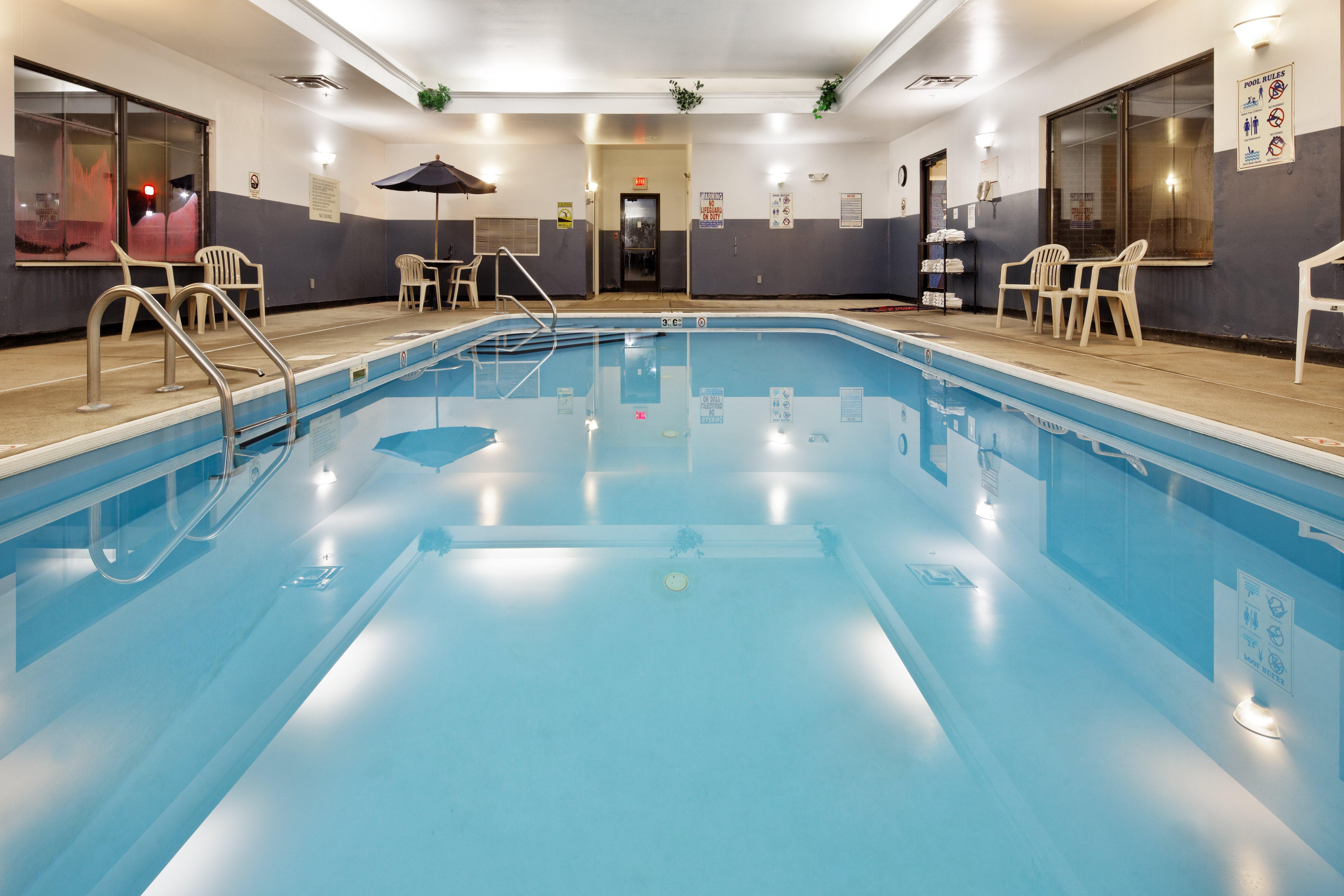 Holiday Inn Express Hotel & Suites Lancaster Extérieur photo