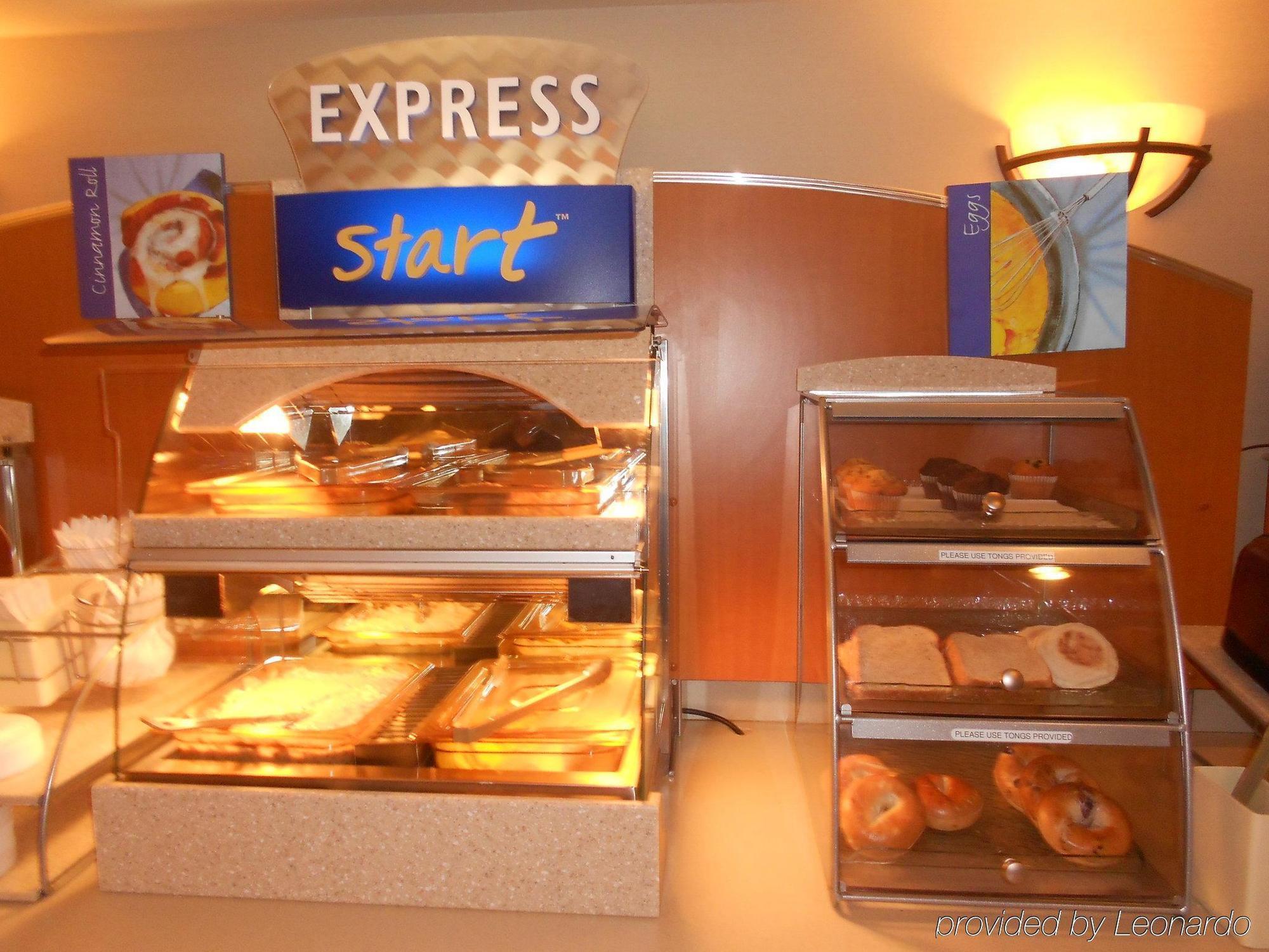 Holiday Inn Express Hotel & Suites Lancaster Restaurant photo